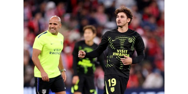 Julián Álvarez janoaa jälleen mestaruuspokaaleja Julián Álvarez janoaa jälleen mestaruuspokaaleja